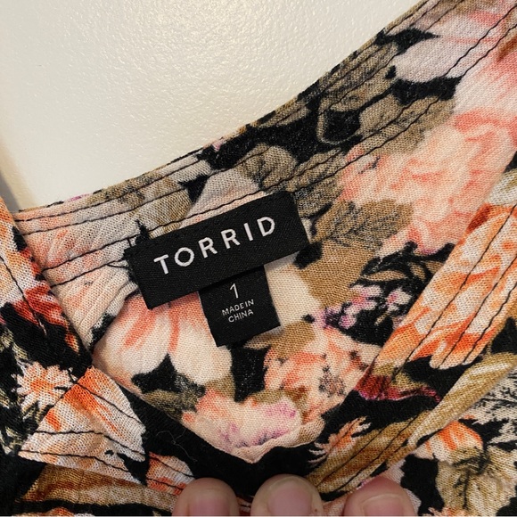 Torrid size 1 ladies tank - Picture 2 of 3